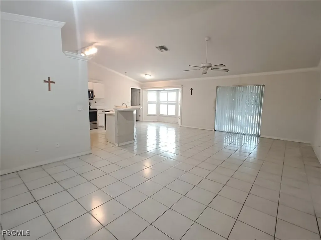 2727 SE 8th Avenue Cape Coral FL 33904