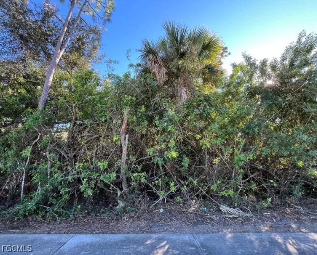 20417 Quesada Avenue Port Charlotte FL 33952