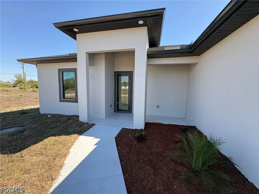 2503 45th Street SW Lehigh Acres FL 33976