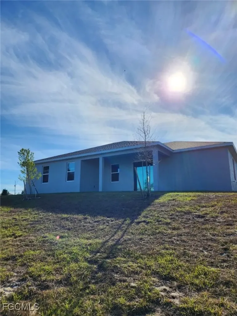 4201 NE 23rd Avenue Cape Coral FL 33909