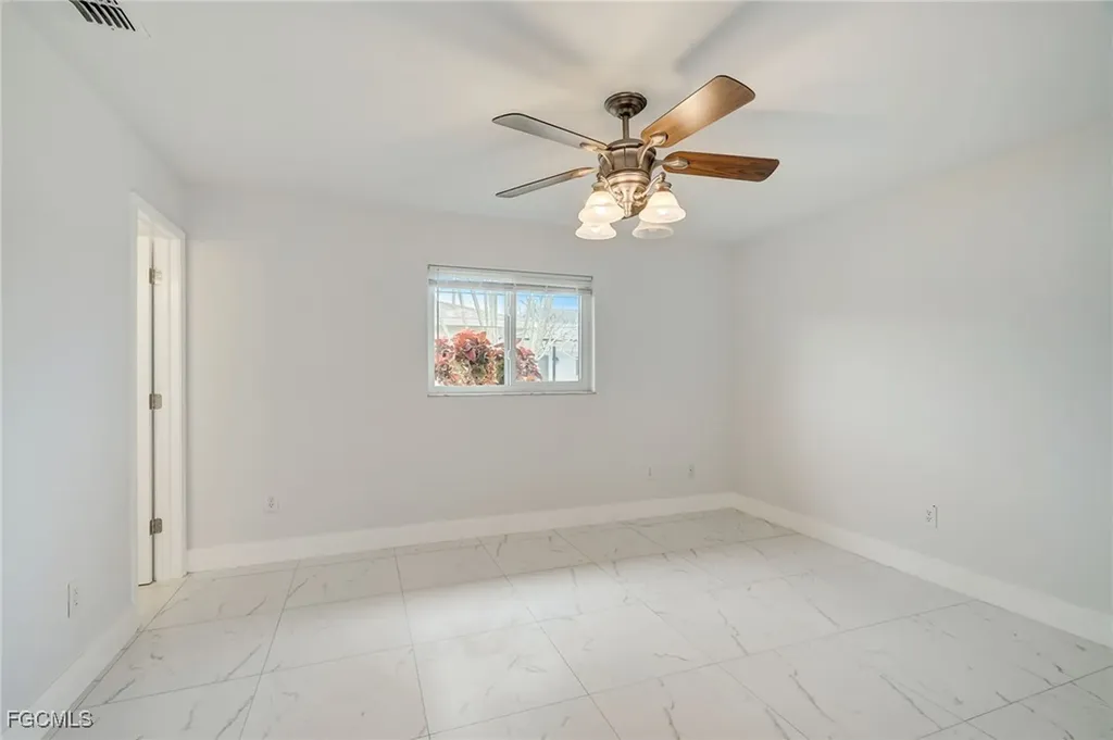 2214 SE 13th Street Cape Coral FL 33990