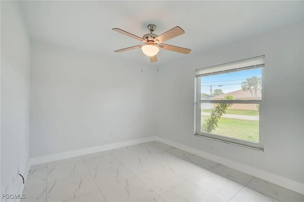 2214 SE 13th Street Cape Coral FL 33990