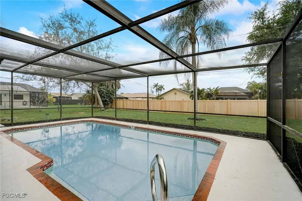 2214 SE 13th Street Cape Coral FL 33990
