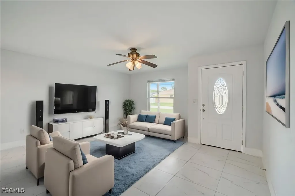 2214 SE 13th Street Cape Coral FL 33990