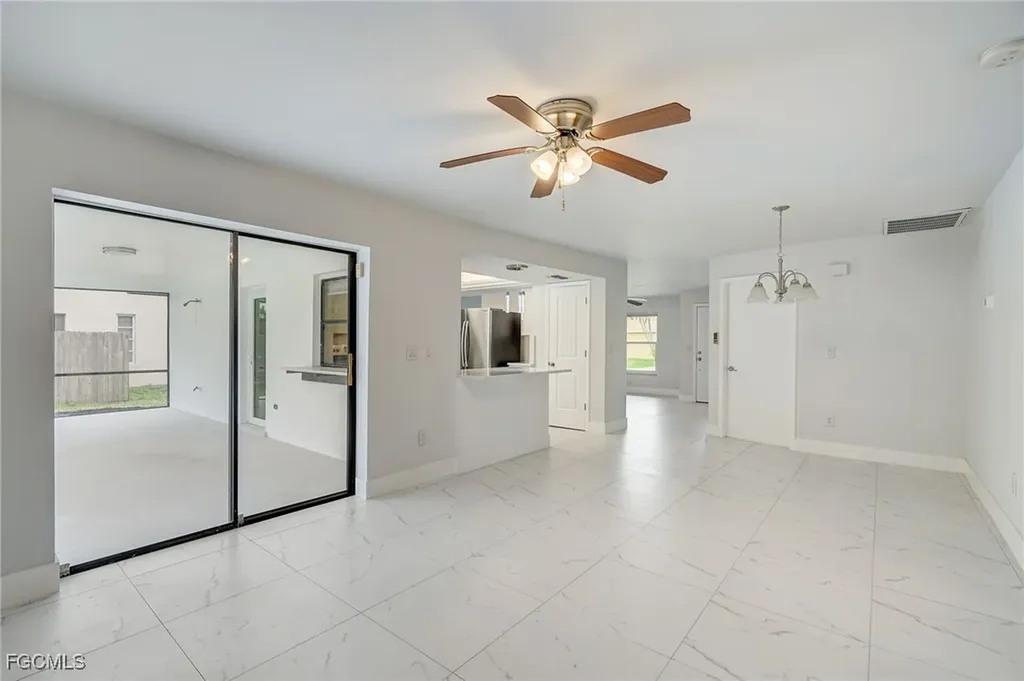 2214 SE 13th Street Cape Coral FL 33990
