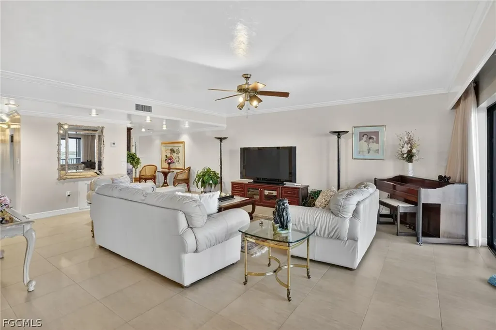 1910 Virginia Avenue Fort Myers FL 33901