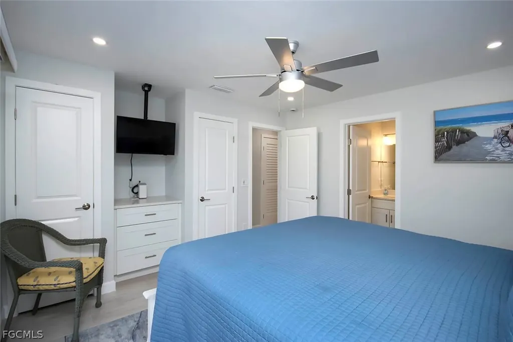 827 E Gulf Drive Sanibel FL 33957