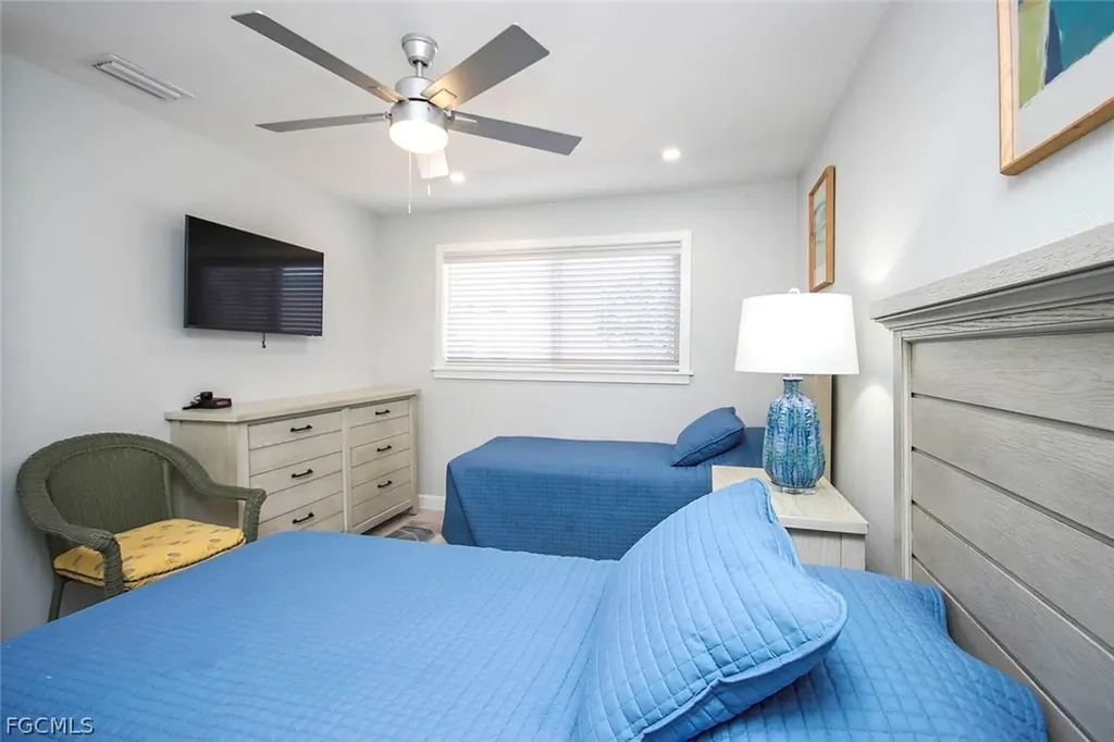 827 E Gulf Drive Sanibel FL 33957