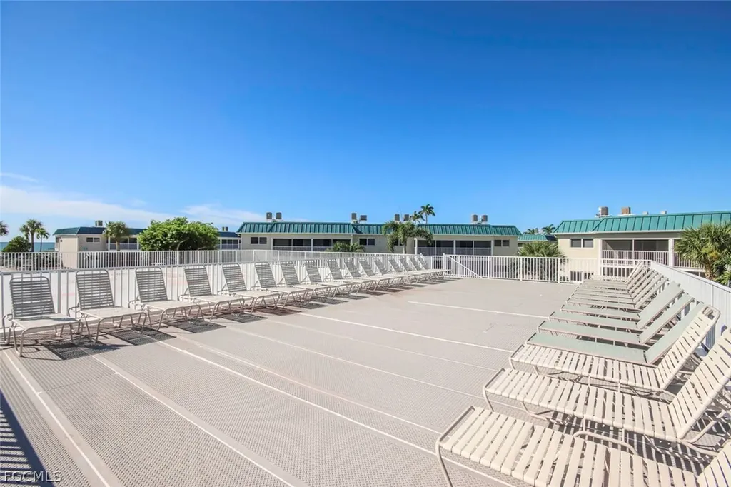 827 E Gulf Drive Sanibel FL 33957