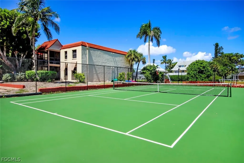 827 E Gulf Drive Sanibel FL 33957