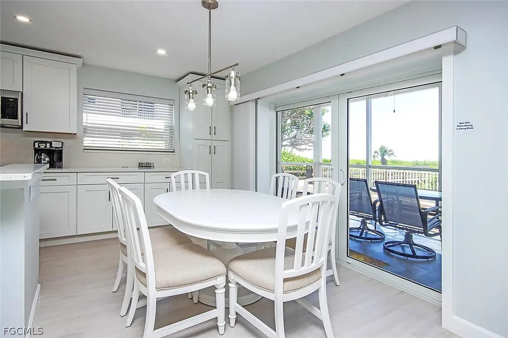 827 E Gulf Drive Sanibel FL 33957