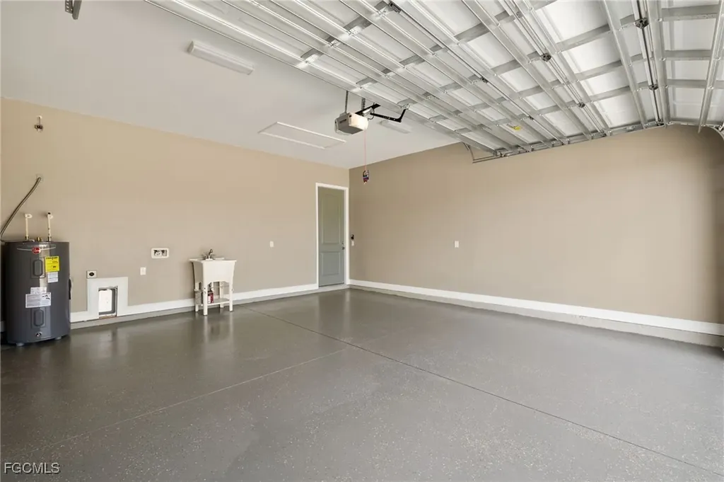 4438 Connection Avenue Cape Coral FL 33909