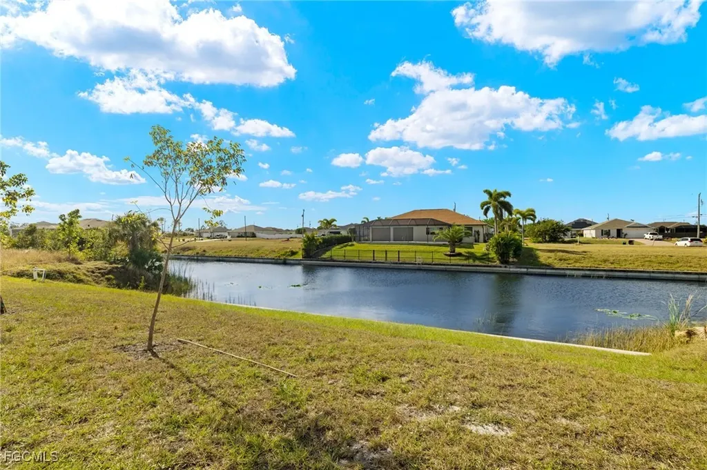 4438 Connection Avenue Cape Coral FL 33909