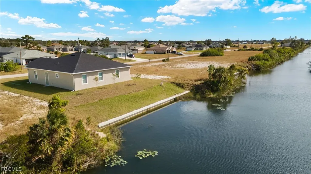4438 Connection Avenue Cape Coral FL 33909