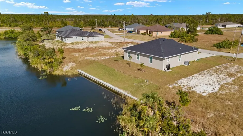 4438 Connection Avenue Cape Coral FL 33909