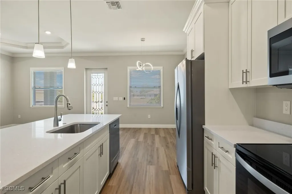 4438 Connection Avenue Cape Coral FL 33909