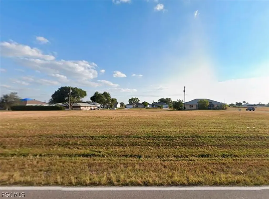 2108 Diplomat Parkway E Cape Coral FL 33909
