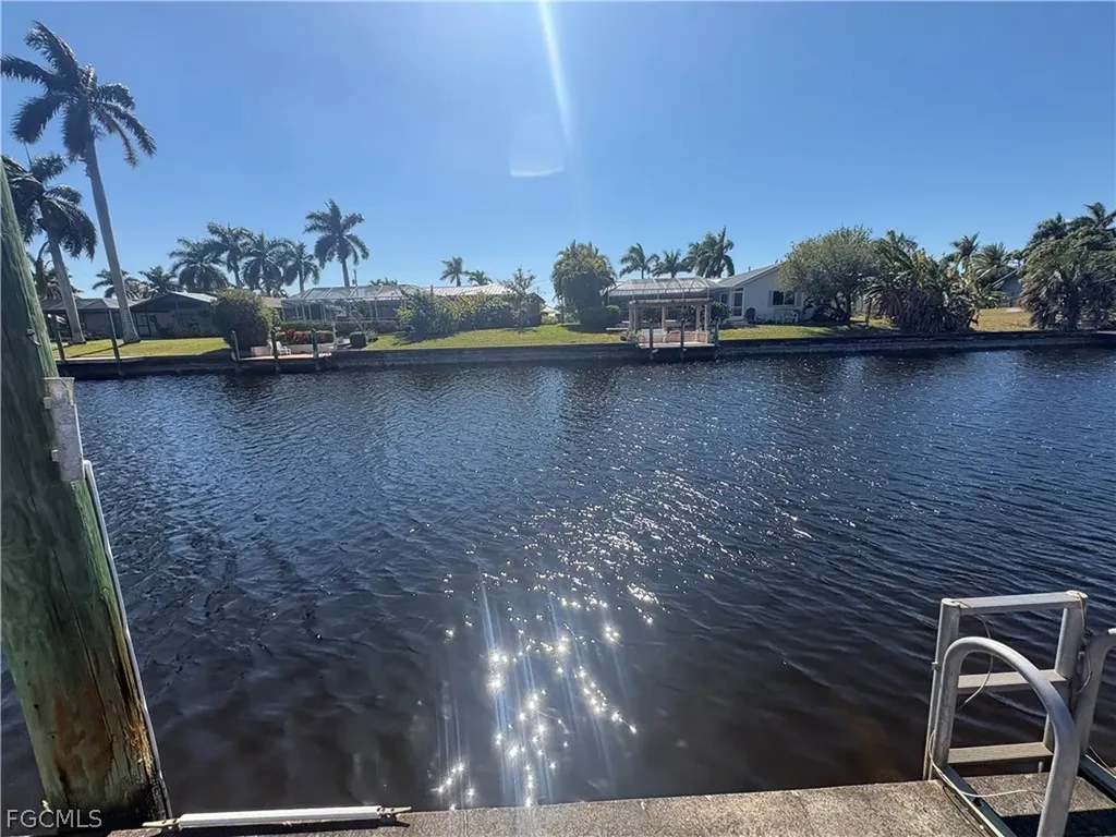 1930 SE 37th Street Cape Coral FL 33904