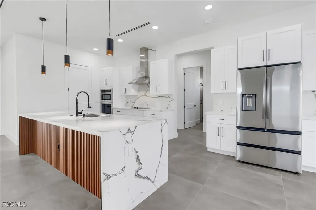3517 NW 46th Avenue Cape Coral FL 33993