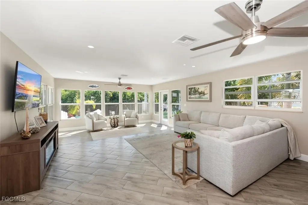 7238 Coca Sabal Lane Fort Myers FL 33908