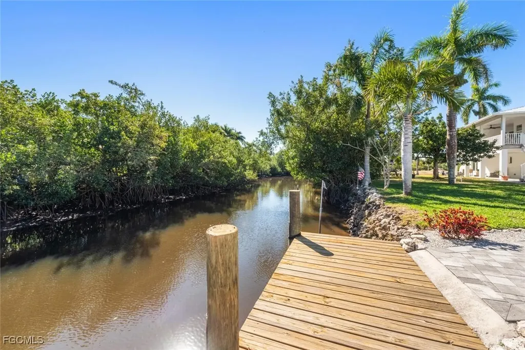 7238 Coca Sabal Lane Fort Myers FL 33908