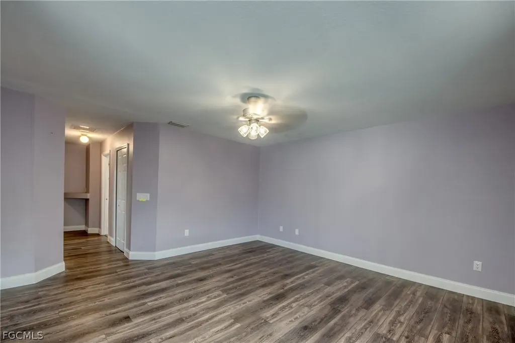 823 SW 10th Street Cape Coral FL 33991