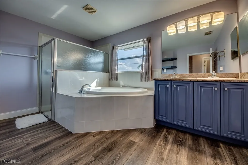 823 SW 10th Street Cape Coral FL 33991