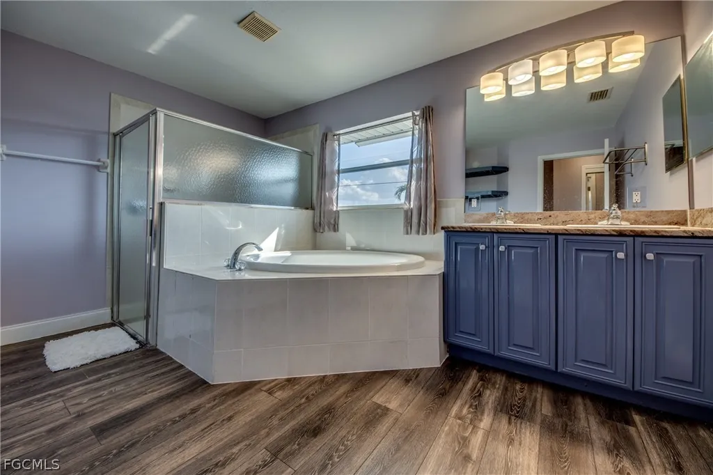 823 SW 10th Street Cape Coral FL 33991
