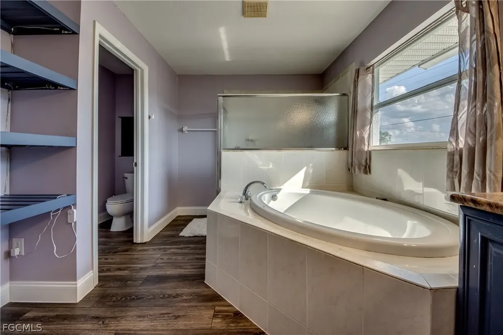 823 SW 10th Street Cape Coral FL 33991