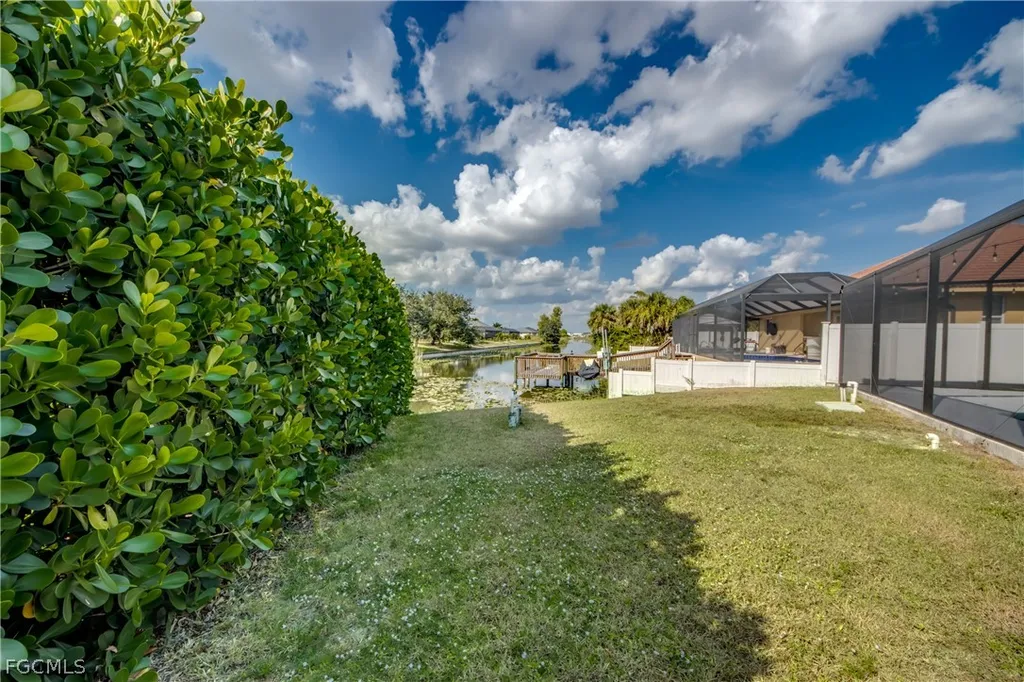 823 SW 10th Street Cape Coral FL 33991