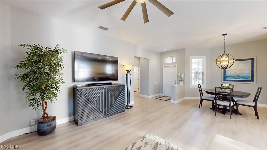 16456 Edgemont Drive Fort Myers FL 33908