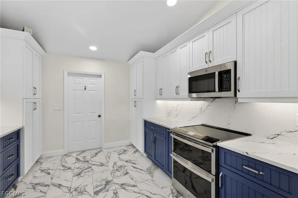 919 NW 6th Place Cape Coral FL 33993