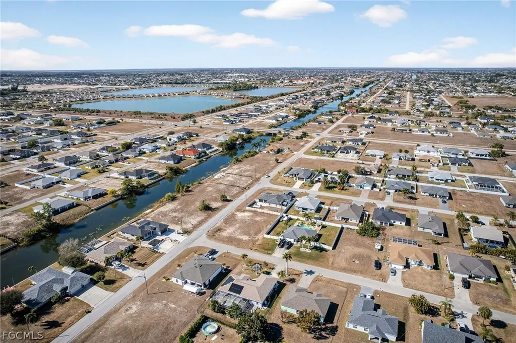 919 NW 6th Place Cape Coral FL 33993