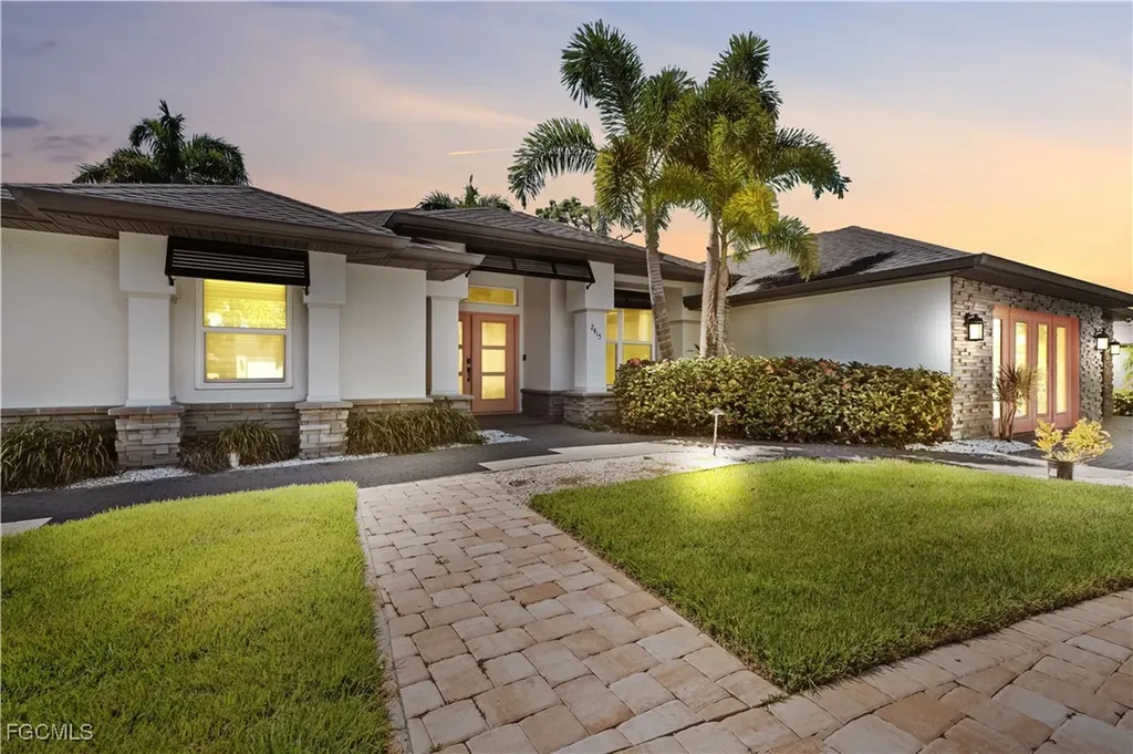 2415 W Price Boulevard North Port FL 34286