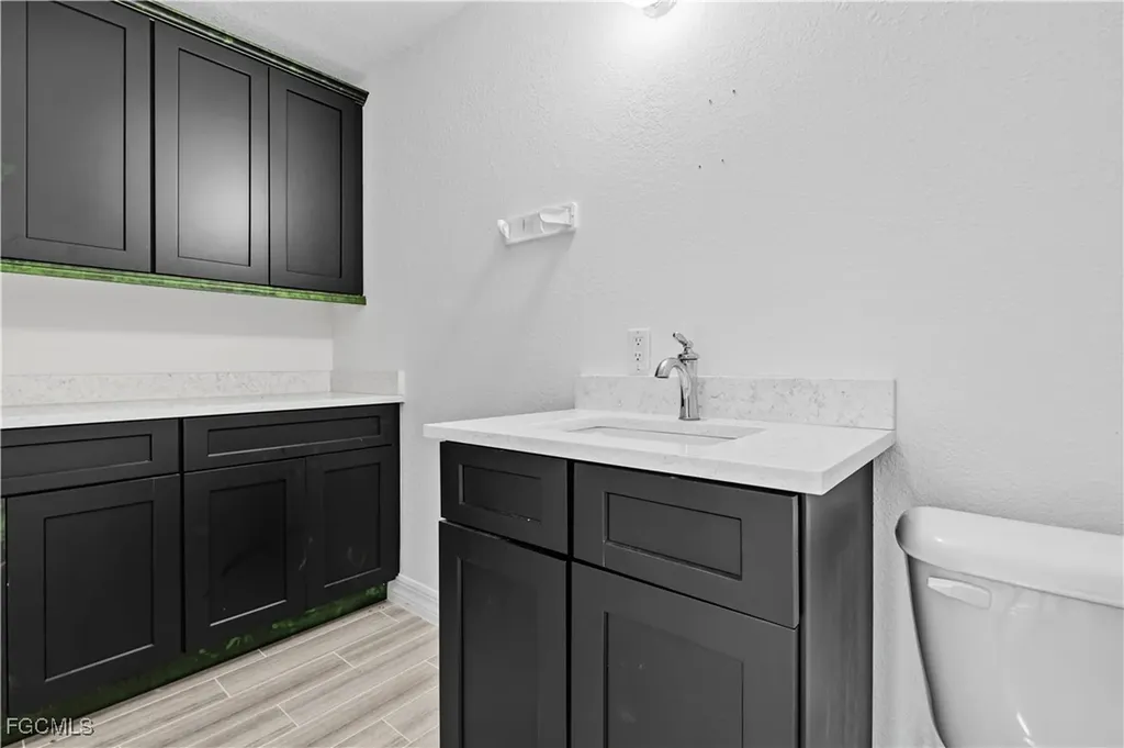 2415 W Price Boulevard North Port FL 34286