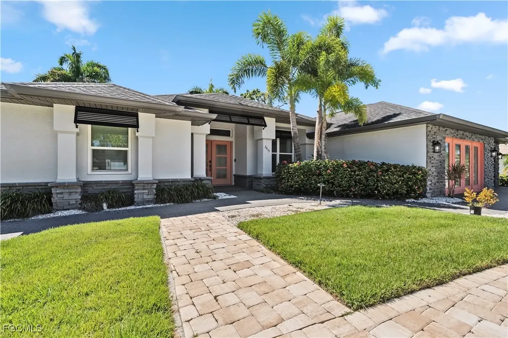 2415 W Price Boulevard North Port FL 34286