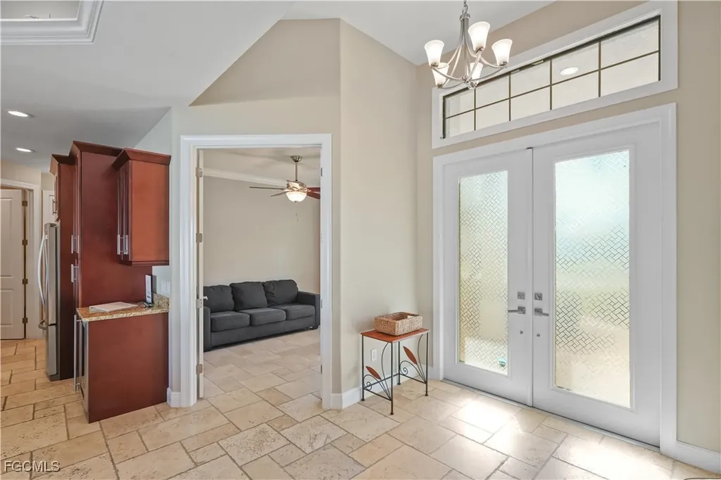 2121 SW 39th Terrace Cape Coral FL 33914
