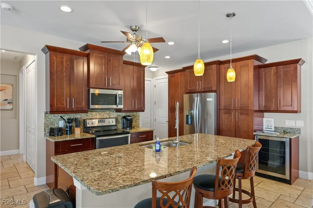 2121 SW 39th Terrace Cape Coral FL 33914