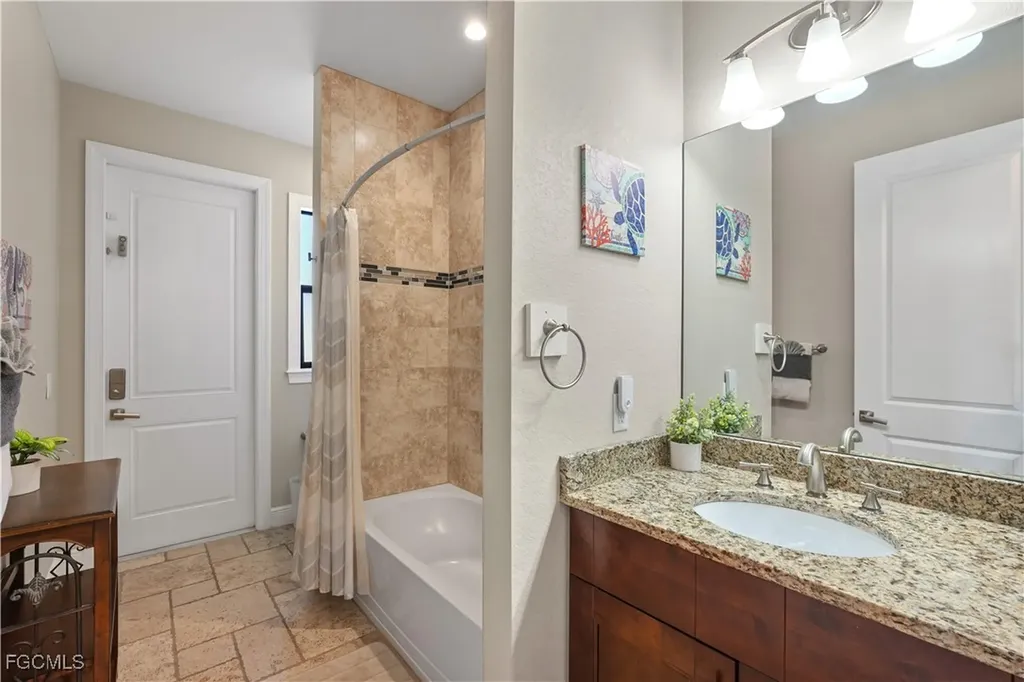 2121 SW 39th Terrace Cape Coral FL 33914