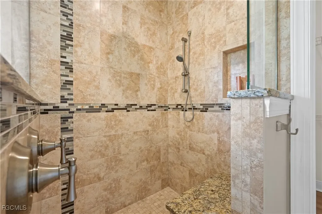 2121 SW 39th Terrace Cape Coral FL 33914