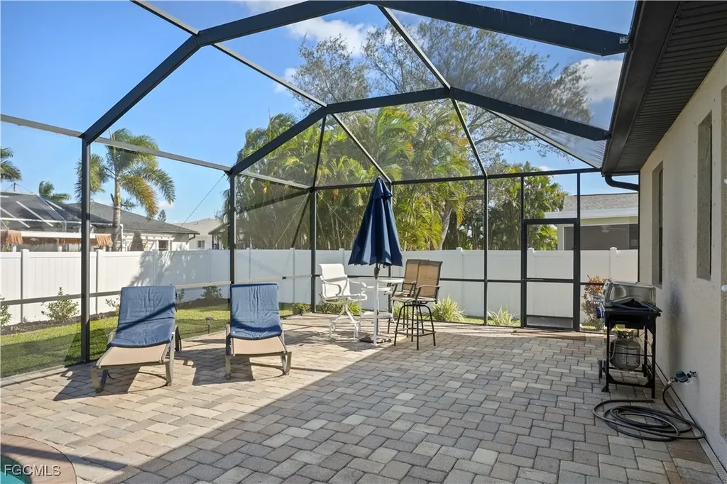 2121 SW 39th Terrace Cape Coral FL 33914