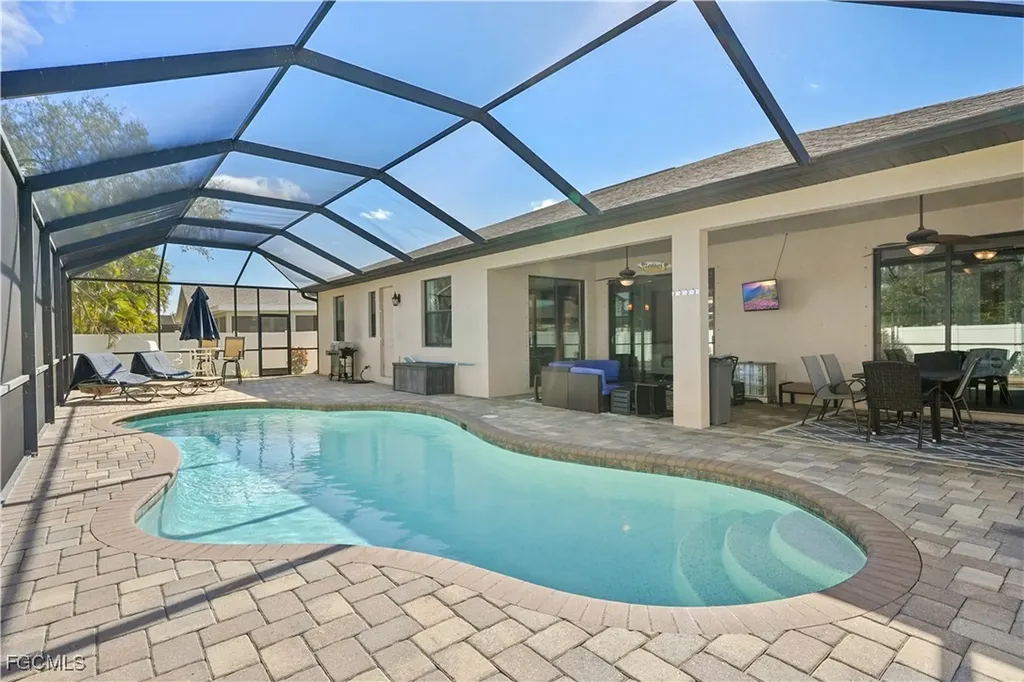 2121 SW 39th Terrace Cape Coral FL 33914