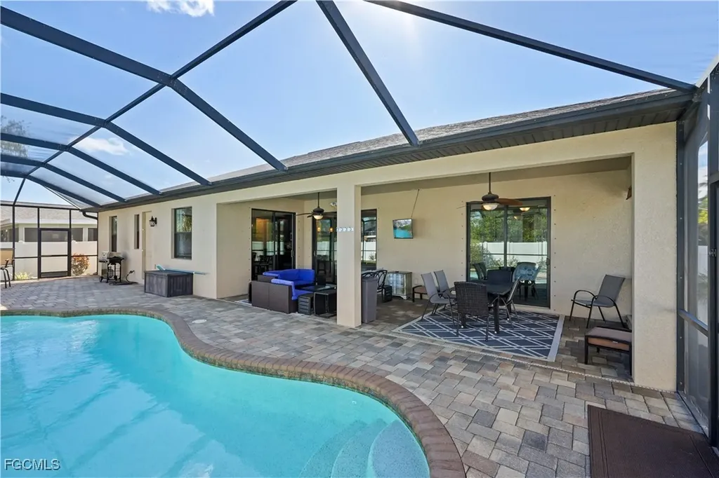 2121 SW 39th Terrace Cape Coral FL 33914