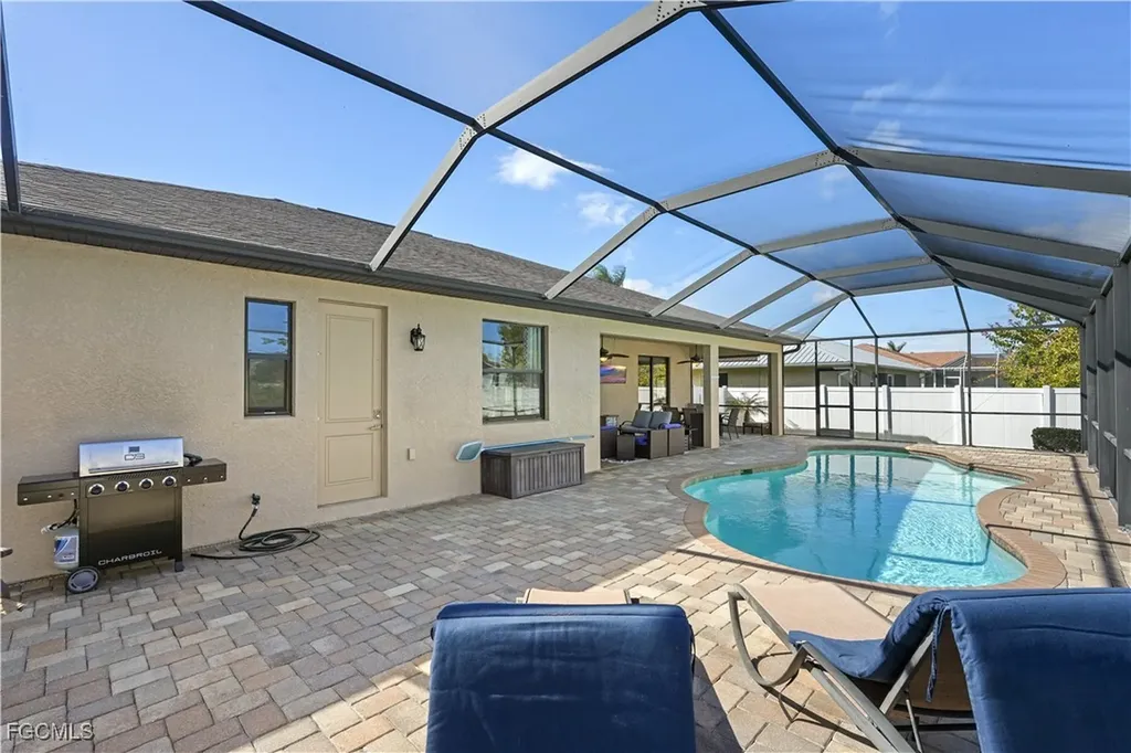 2121 SW 39th Terrace Cape Coral FL 33914