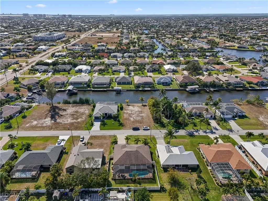 2121 SW 39th Terrace Cape Coral FL 33914