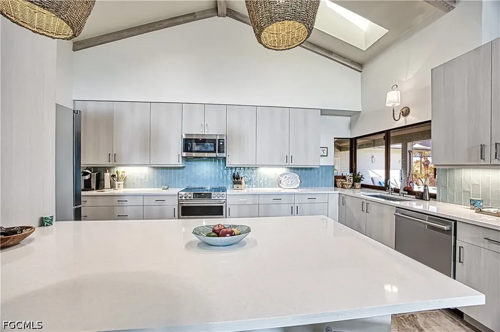 4960 Joewood Drive Sanibel FL 33957