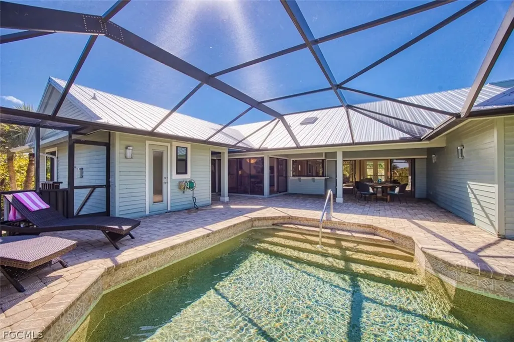 4960 Joewood Drive Sanibel FL 33957