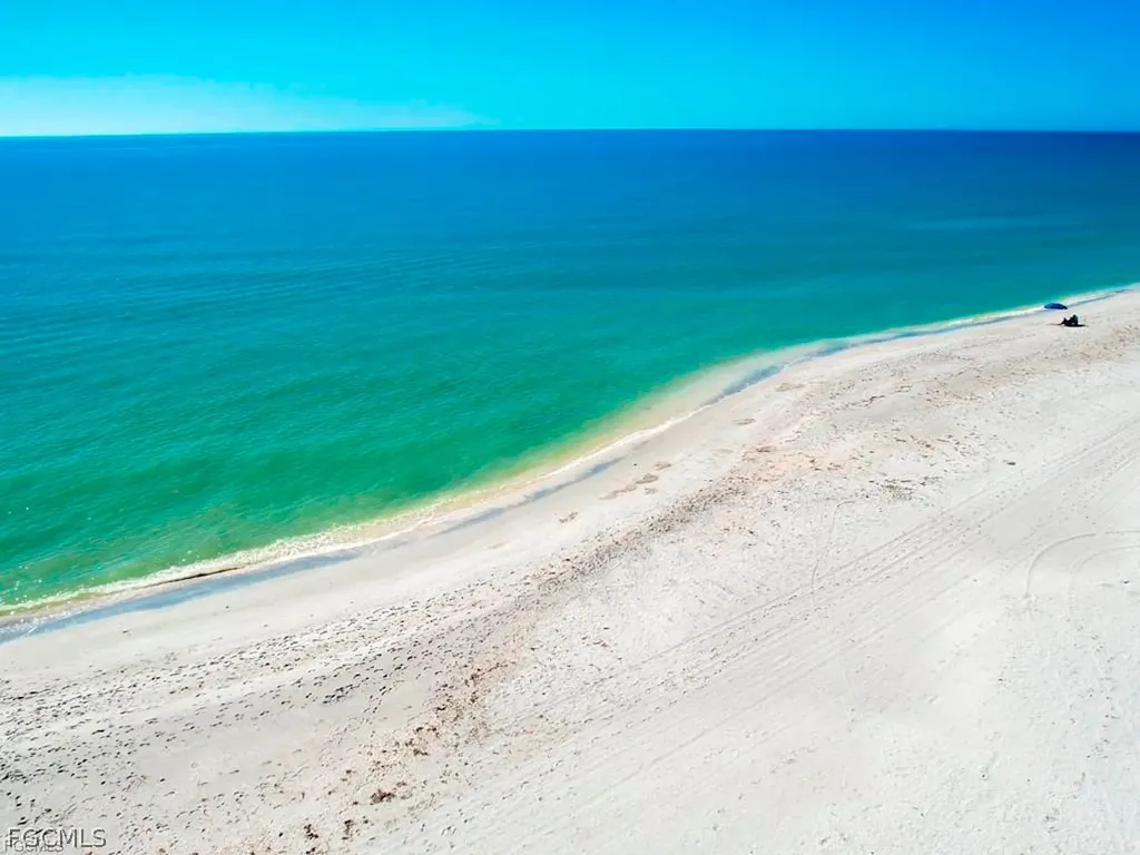 4960 Joewood Drive Sanibel FL 33957