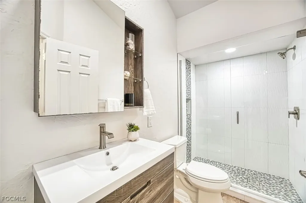 4960 Joewood Drive Sanibel FL 33957