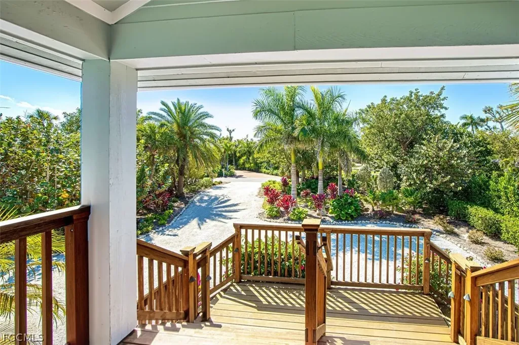 4960 Joewood Drive Sanibel FL 33957